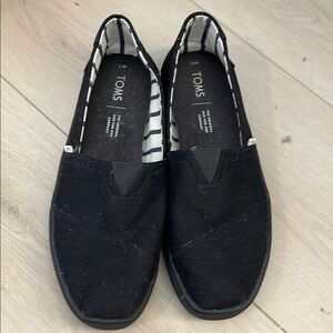 TOMS Men's Black Slip-On Shoes